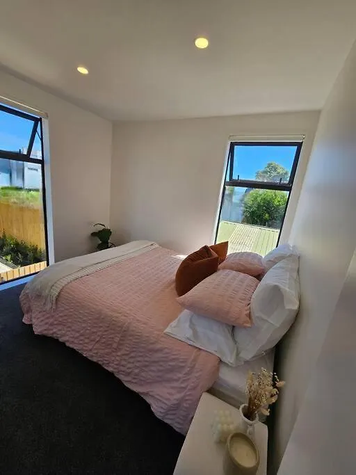 Apartment Cosy Central Home - Walk To Cbd & Free Escooters! Christchurch New Zealand